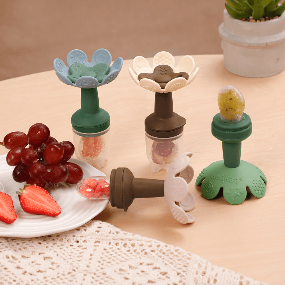 Haakaa Flower Fresh Food Feeder & Cover Set,Nursing & Feeding