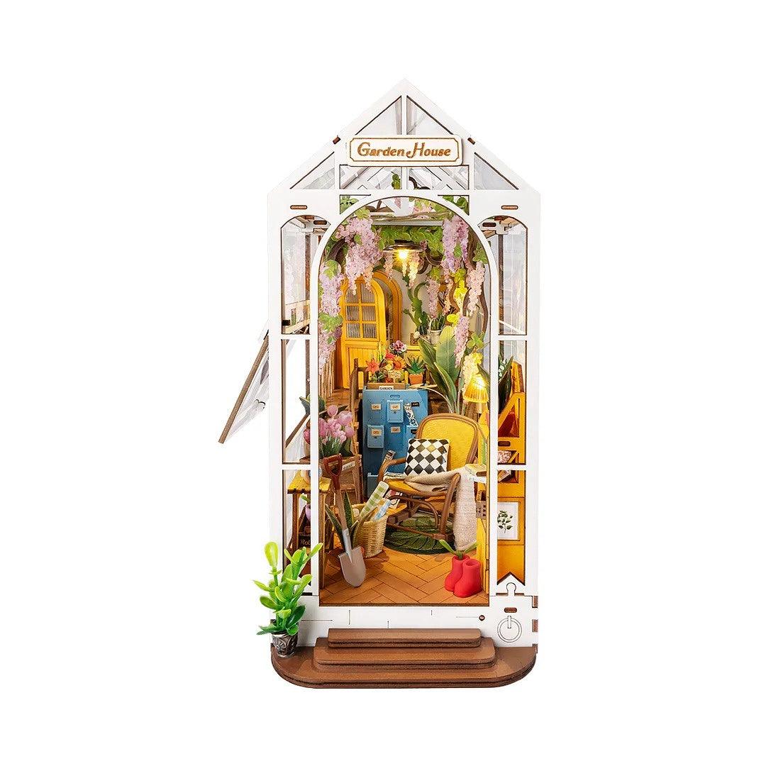 Rolife Garden House DIY Book Nook Shelf Insert Kit - TGB06, Scale Model Kits