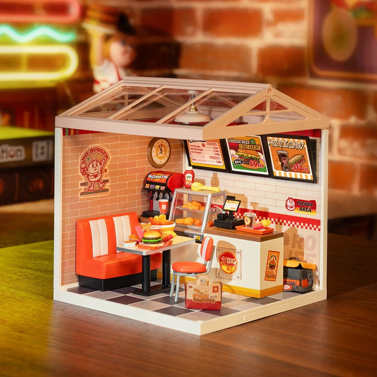 Rolife Yum Yum Burgers DIY Miniature House Kit