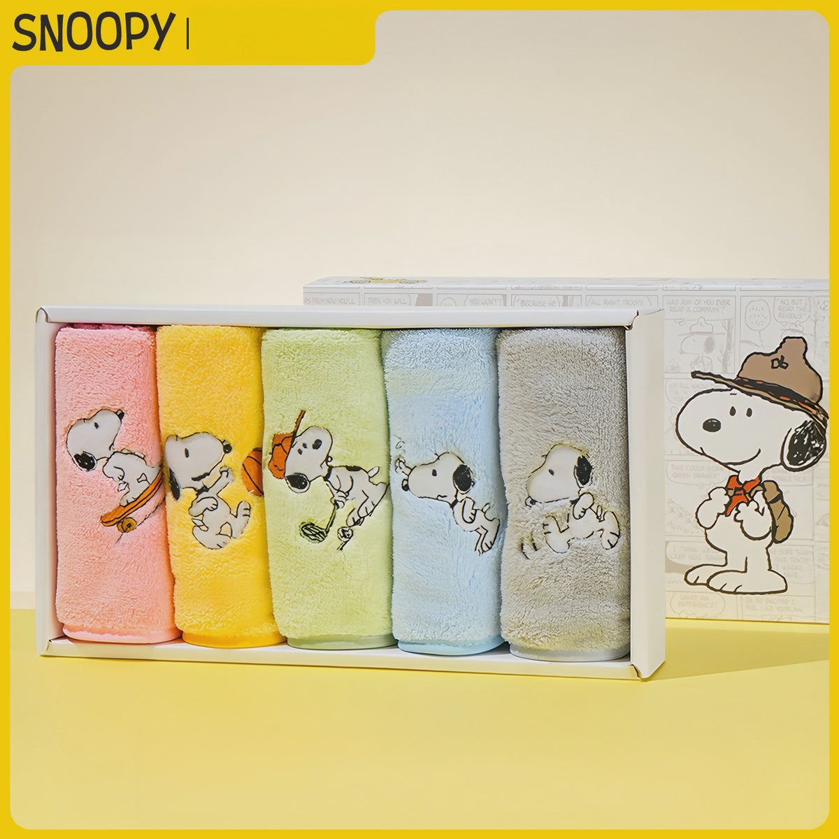 PEANUTS Snoopy 5-Piece Coral Fleece Face Towel Gift Set, image 2