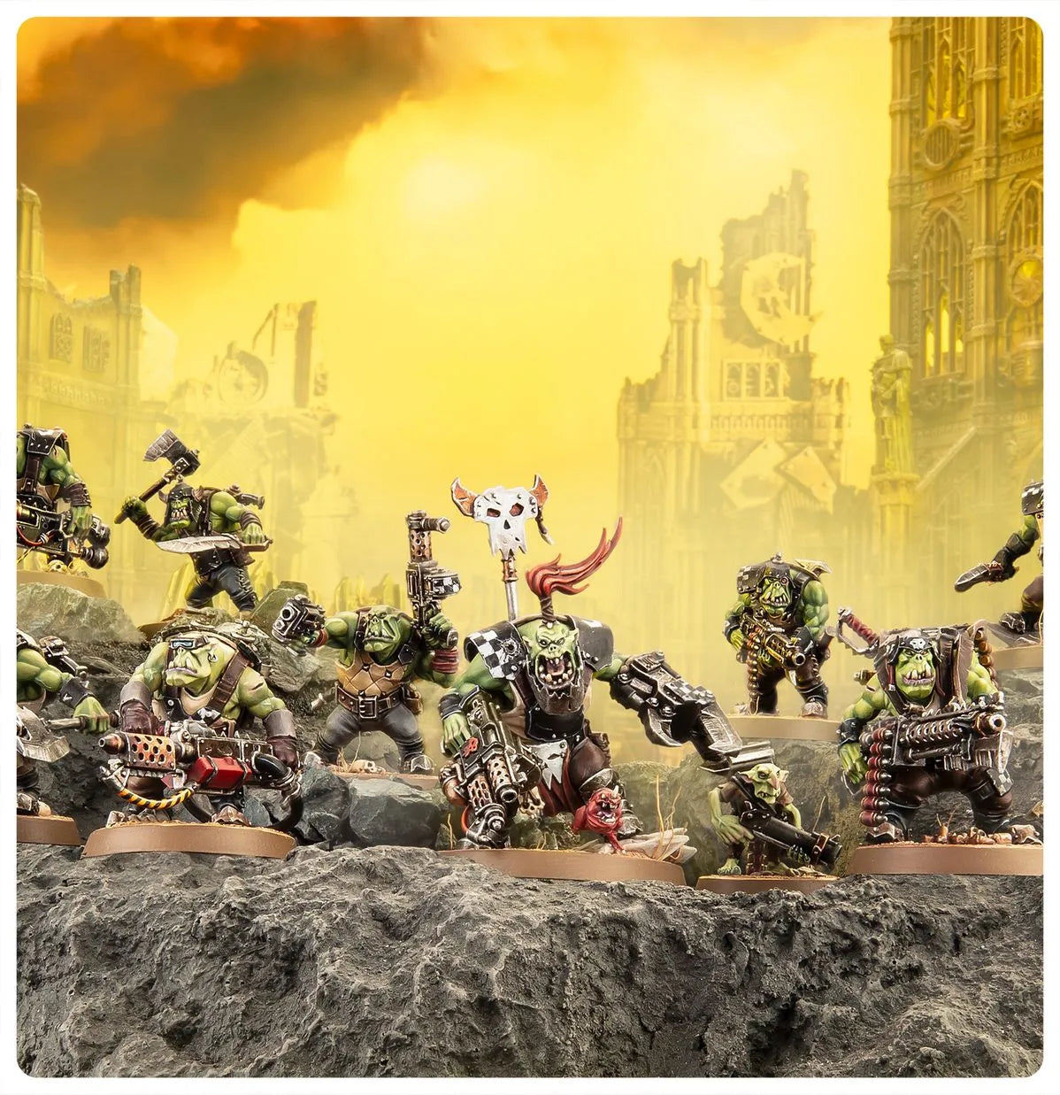 Warhammer 40,000 Orks: Boyz - 11 Miniatures - 50-80