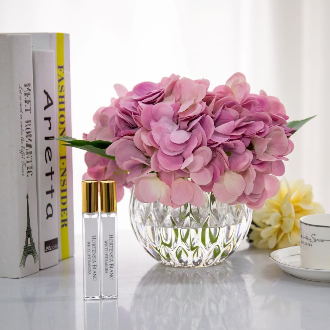 Cote Noire - Luxury Range Hydrangea'S - Mauve - Crystal Vase - LHY04.
