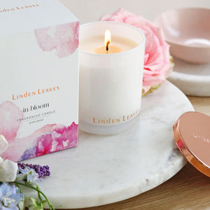 Linden Leaves Pink Petal Soy Candle 300g.