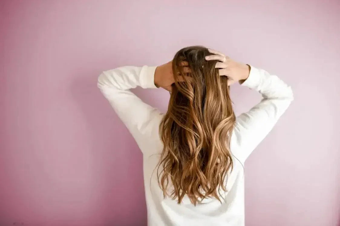 Kérastase is famous for offering a luxurious and carefully crafted selection of hair oils. When you choose the right product and use it correctly, you can enjoy the experience of salon-worthy hair at home! This blog provides all the essential information