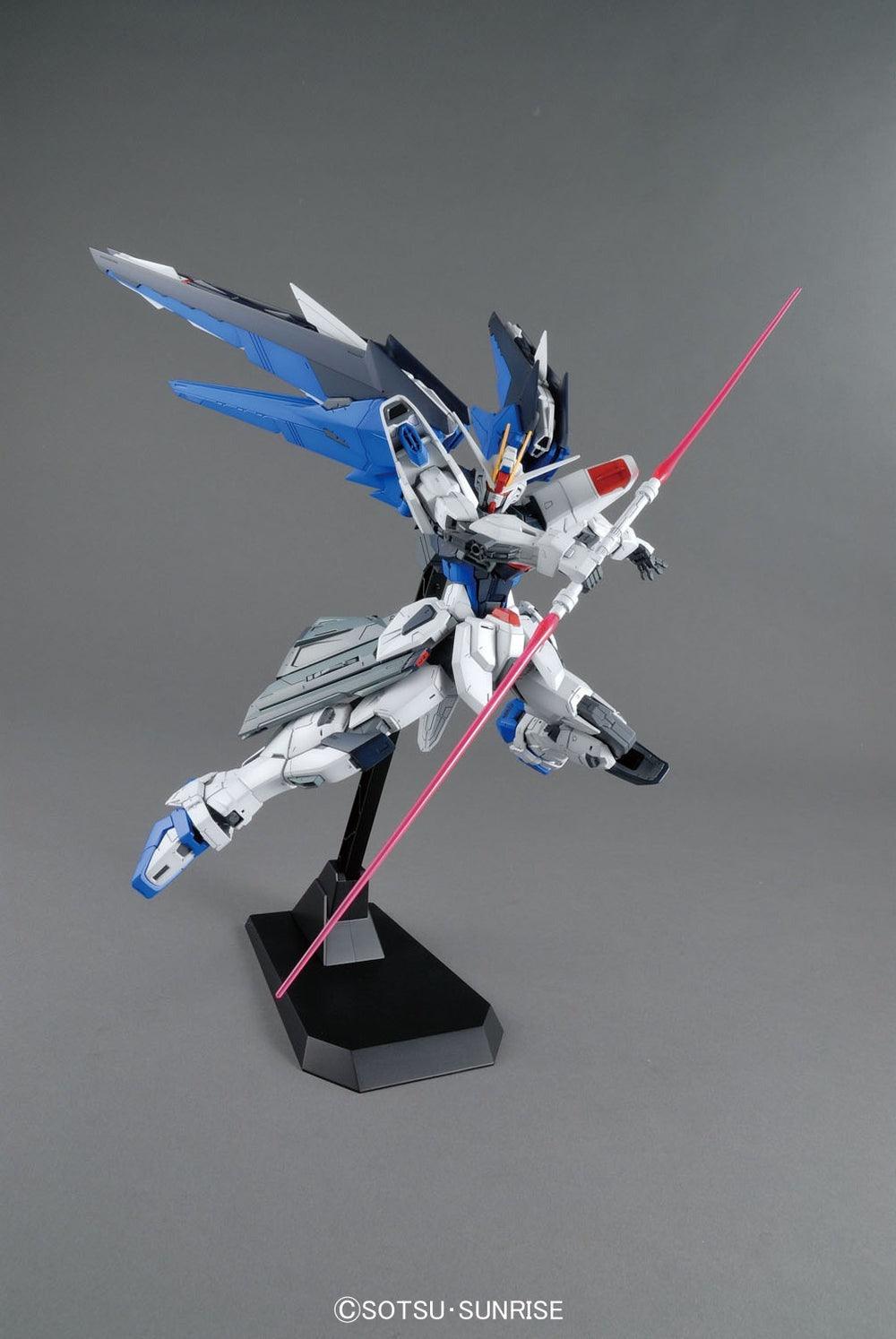 Bandai MG 1/100 Freedom Gundam Ver.2.0, image 7