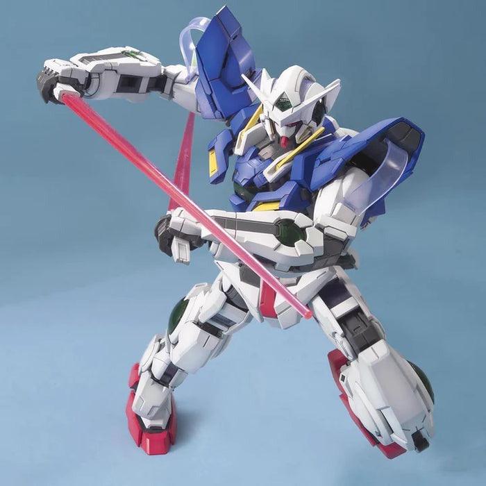 Bandai MG 1/100 Gundam Exia, image 4