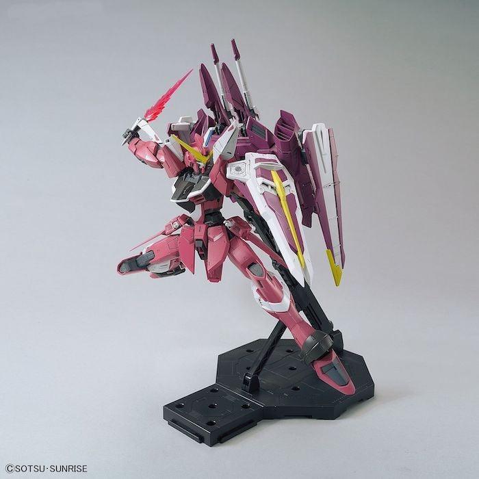 Bandai MG 1/100 Justice Gundam, image 2