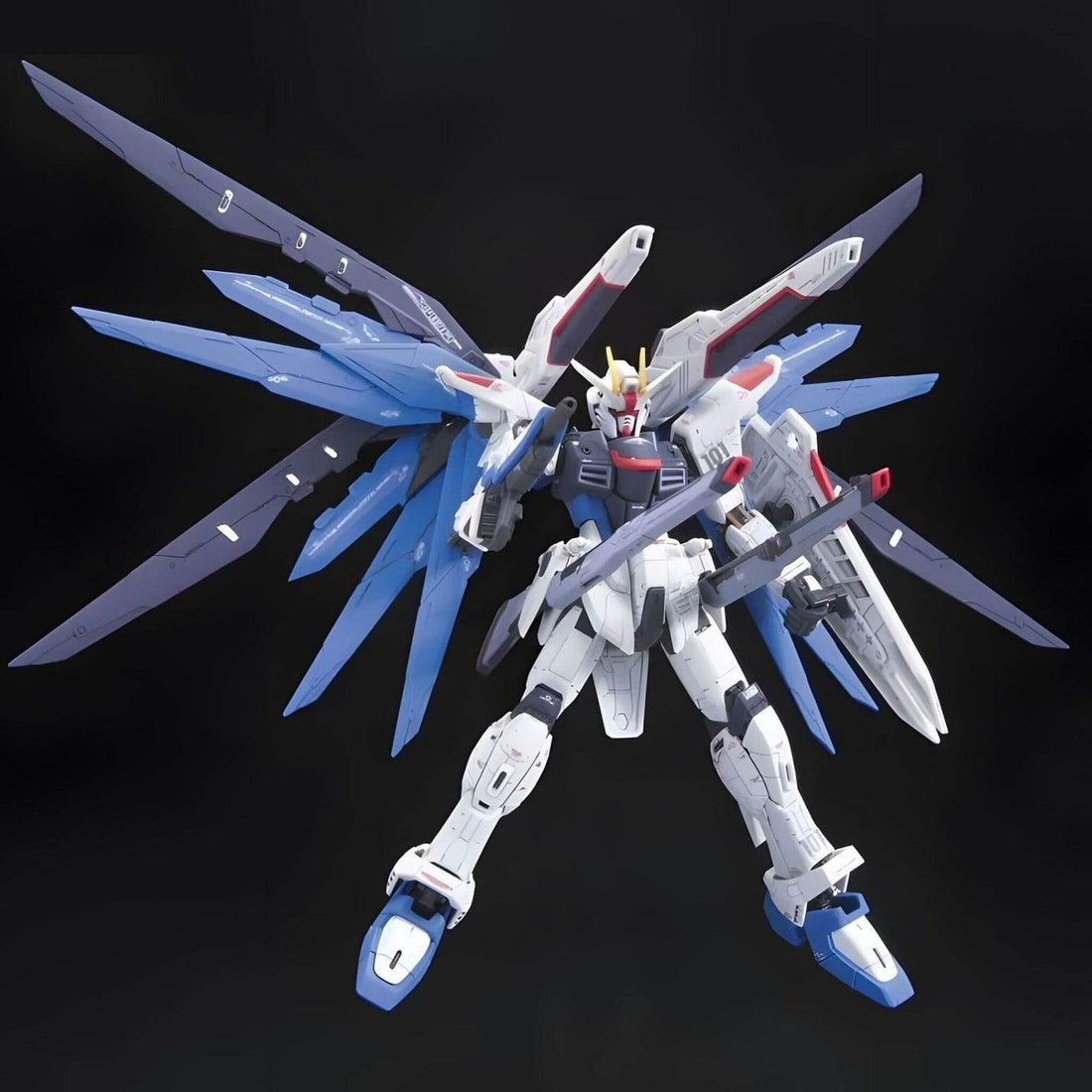 Bandai RG 1/144 Freedom Gundam, image 3