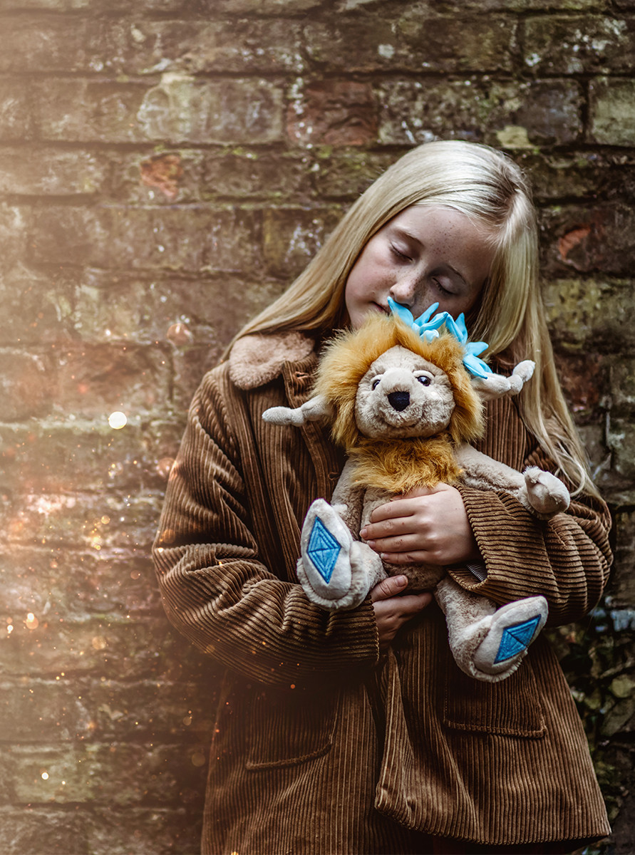 Bearhouse Topaz Blu By Charlie Bears, image 3