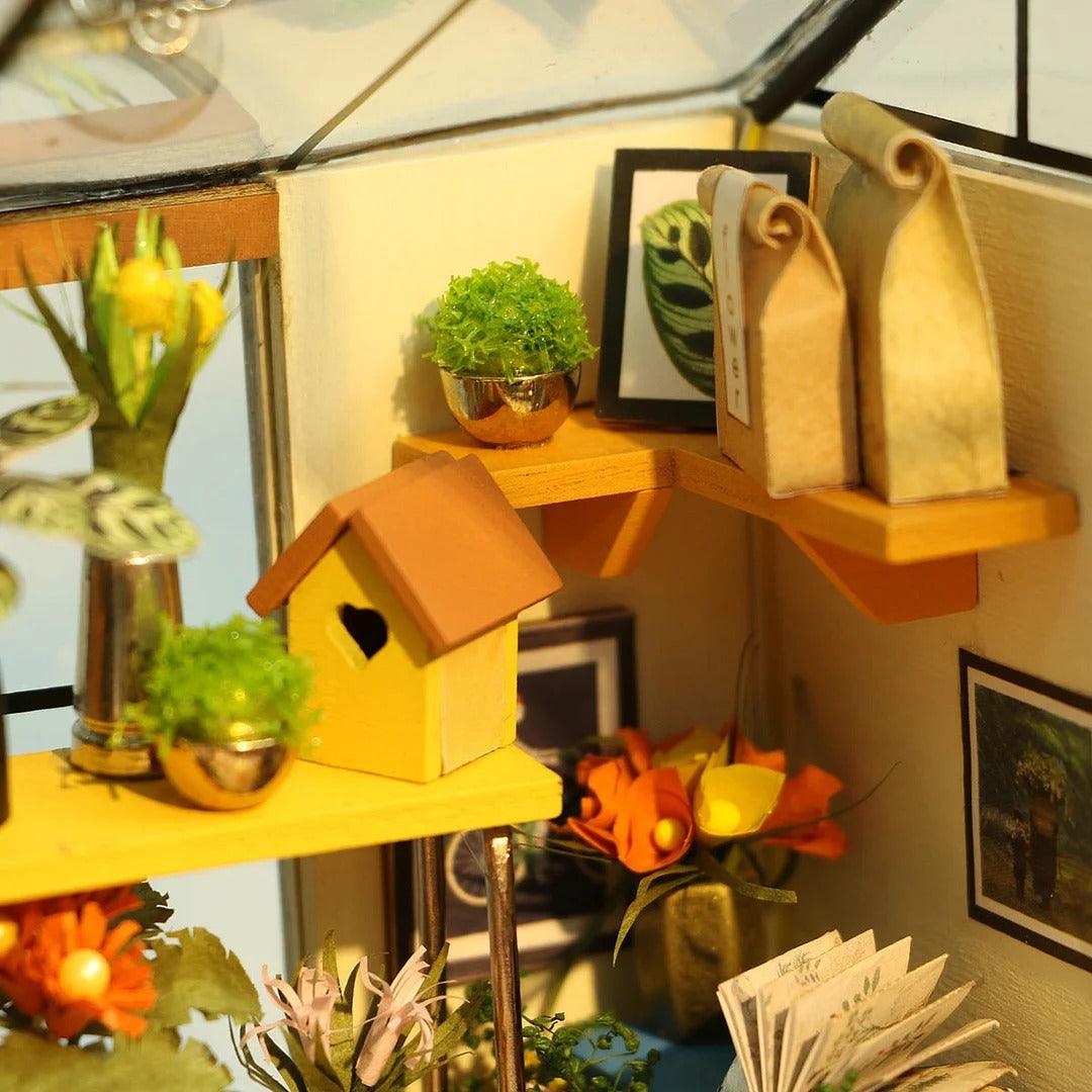 Rolife DIY Miniature House - Cathy's Flower House, image 2