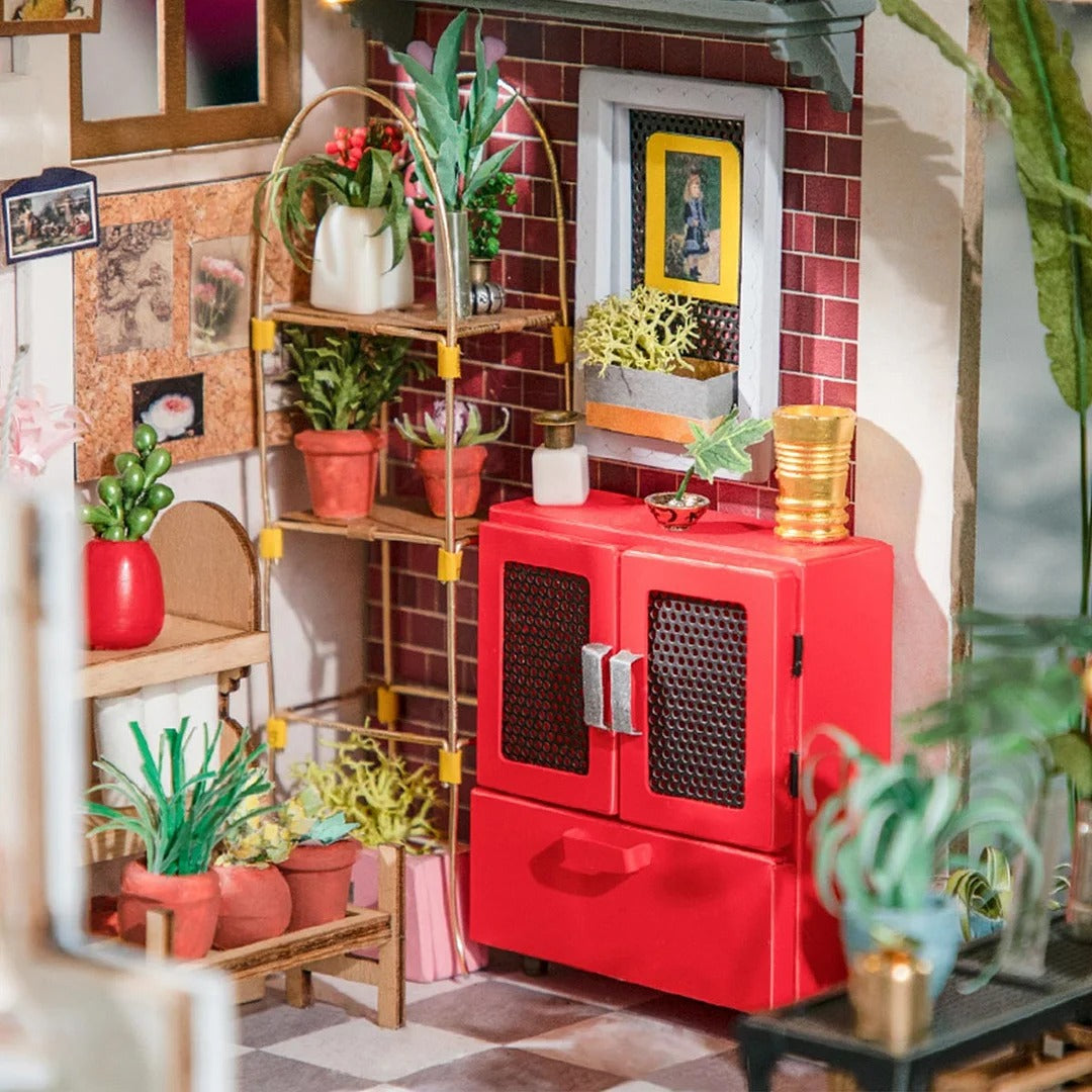 Rolife Emily's Flower Shop DIY Miniature House Kit
