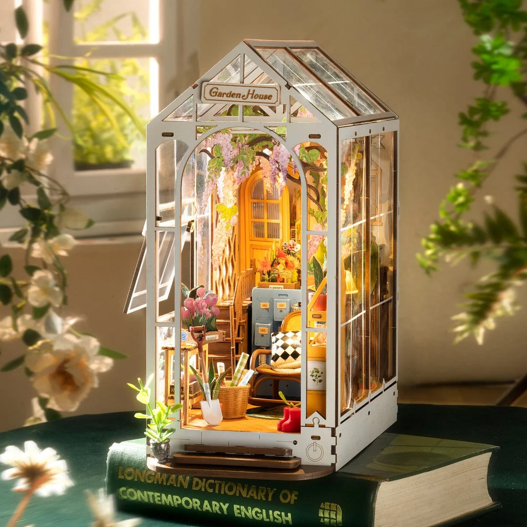 Rolife Garden House DIY Book Nook Shelf Insert Kit