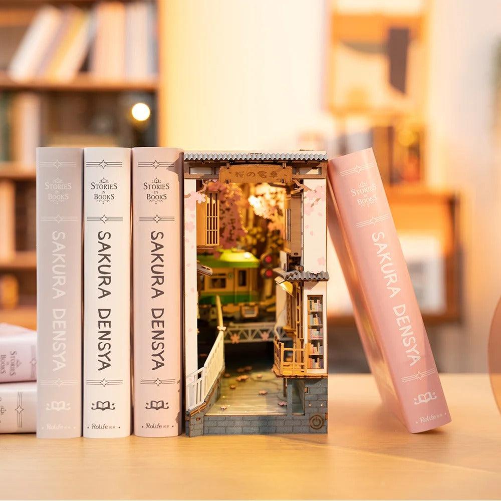 Rolife Sakura Densya DIY Book Nook Shelf Insert Kit - TGB01, image 4