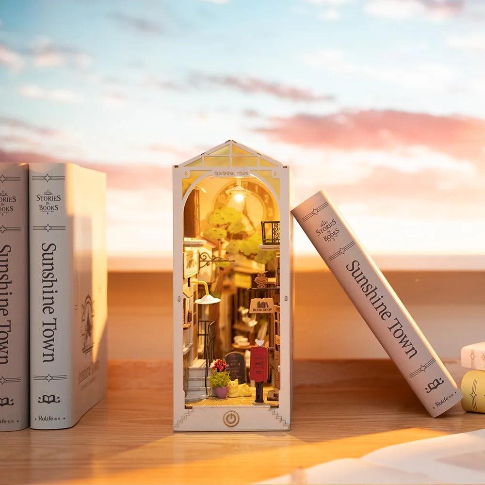 Rolife Sunshine Town DIY Book Nook Shelf Insert Kit - TGB02, image 4