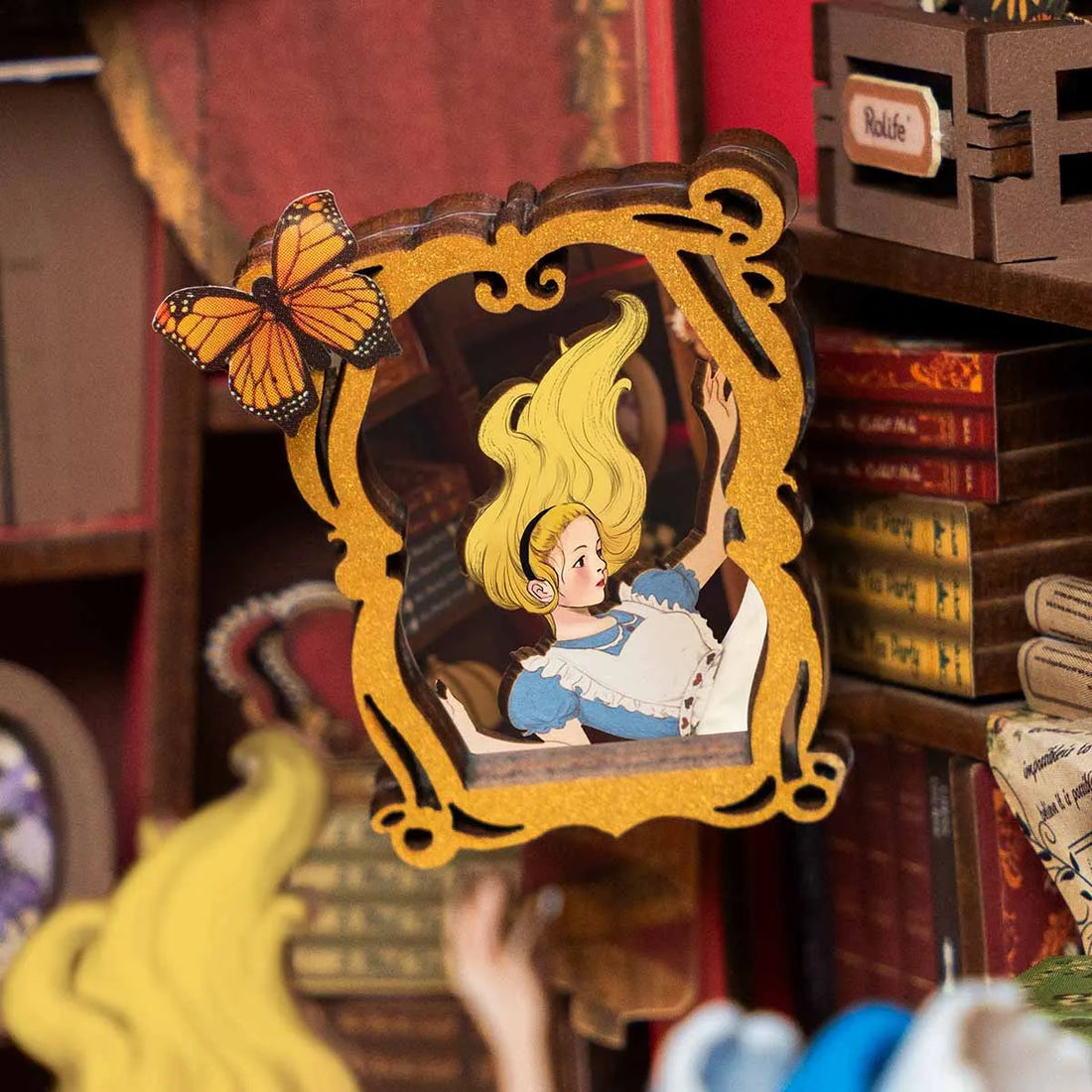 Rolife Fall into Wonder DIY Book Nook Kit - TGB12, image 4