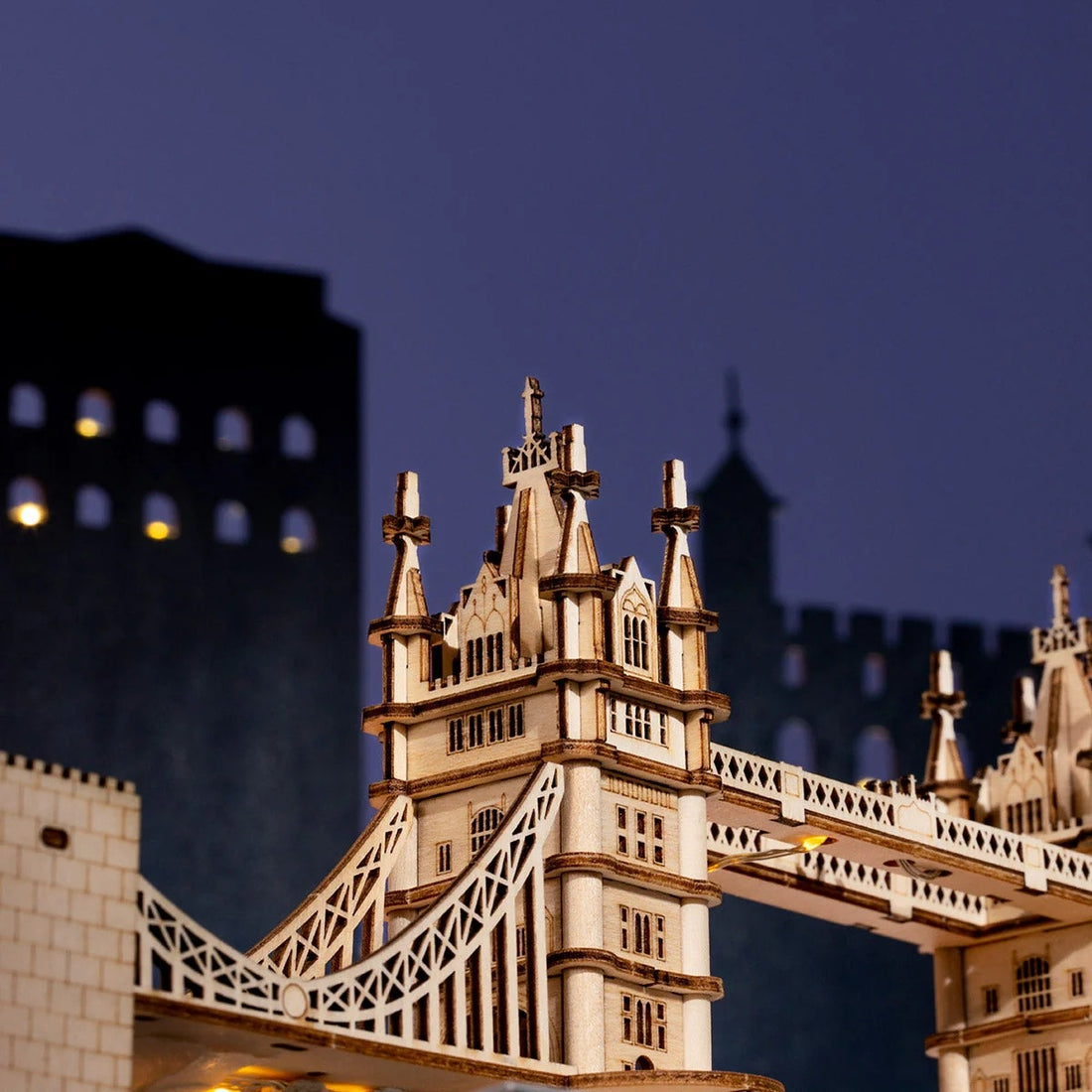 Rolife Tower Bridge 3D Wooden Puzzle, image 3