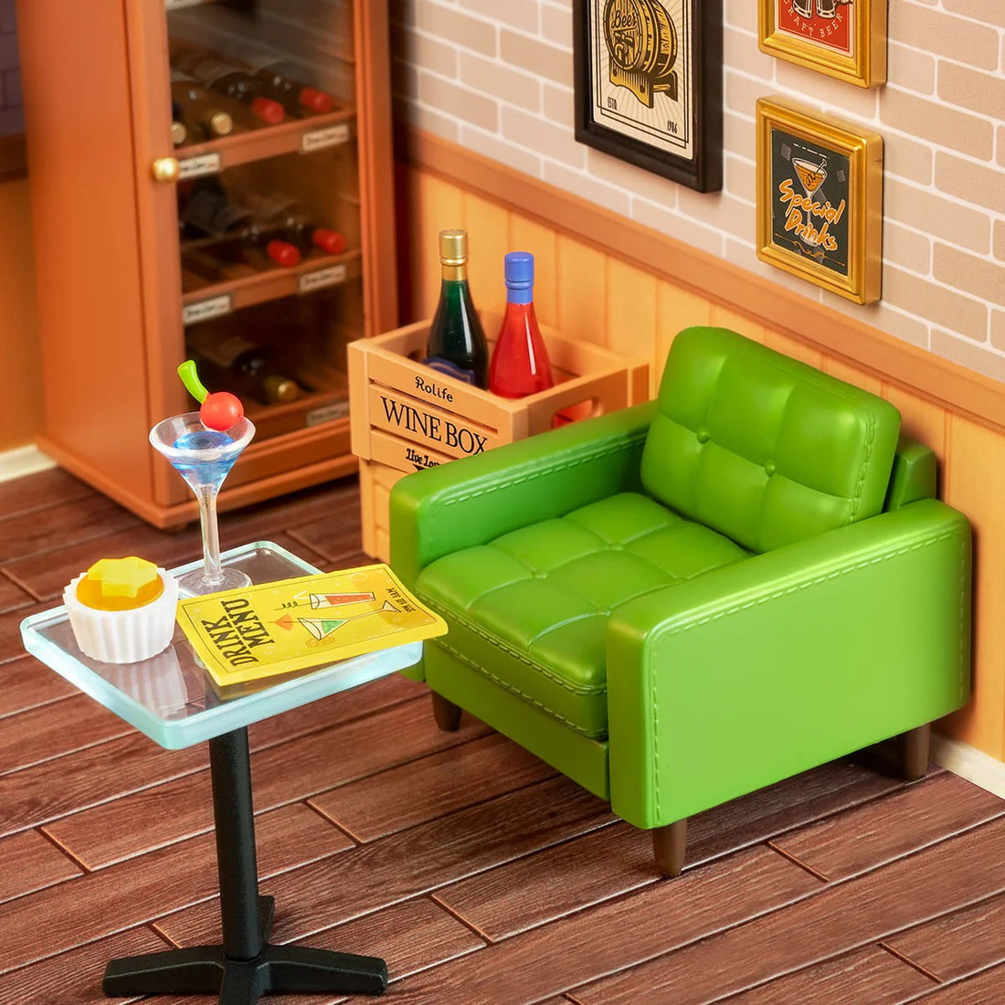 Rolife Leisurely Cheers Bar DIY Miniature House Kit, image 5
