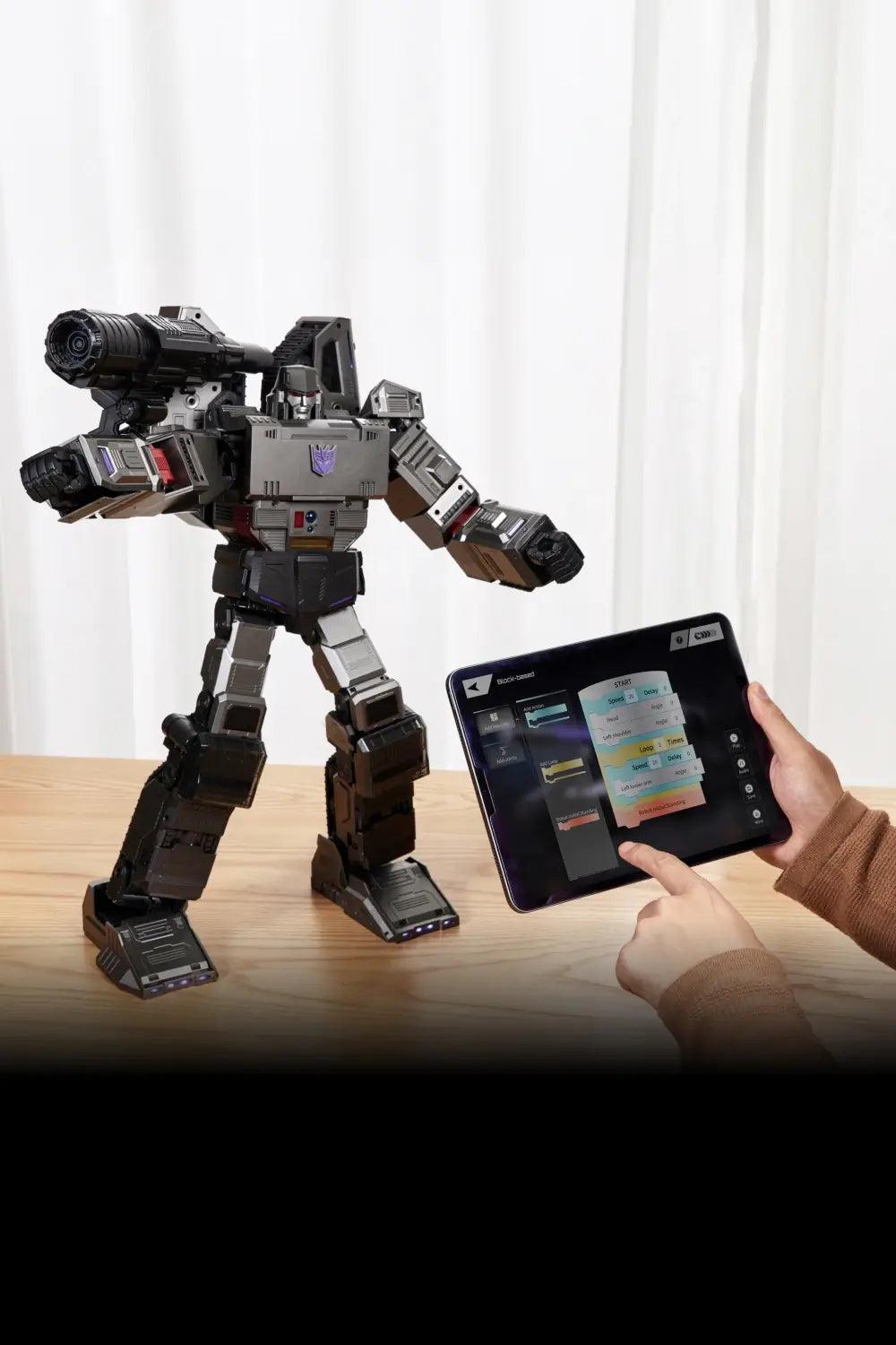 Robosen Transformers Megatron G1 Limited Edition, image 13