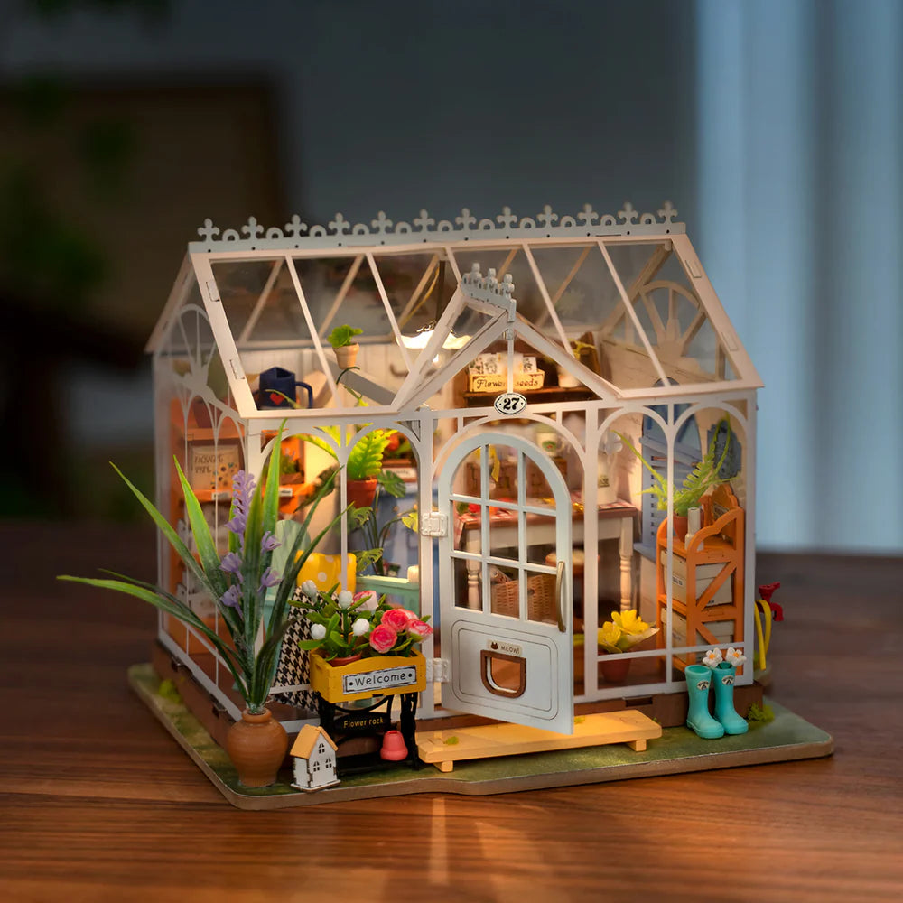 Rolife Dreamy Garden House DIY Miniature House Kit, image 5