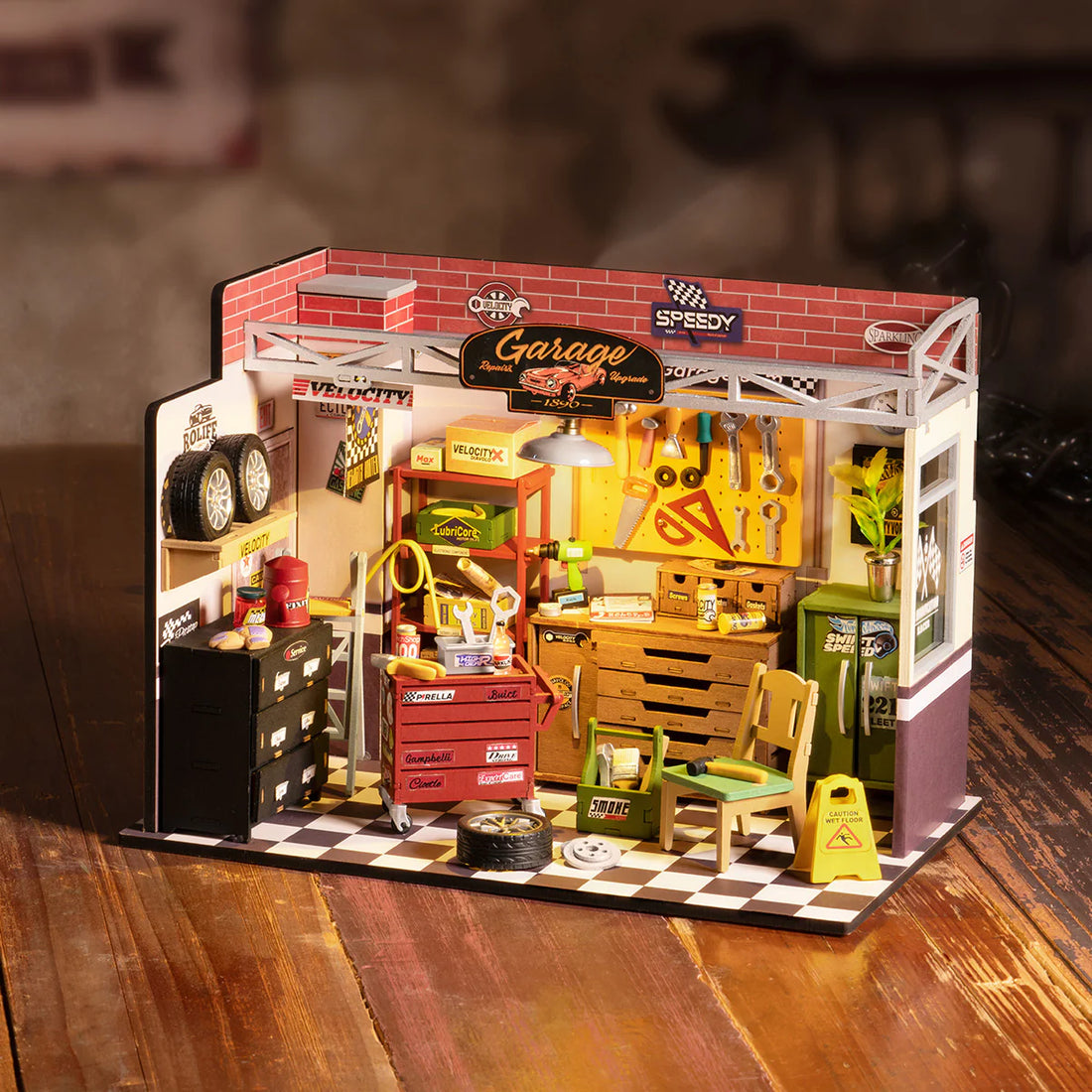 Rolife Garage Workshop DIY Miniature House Kit, image 4