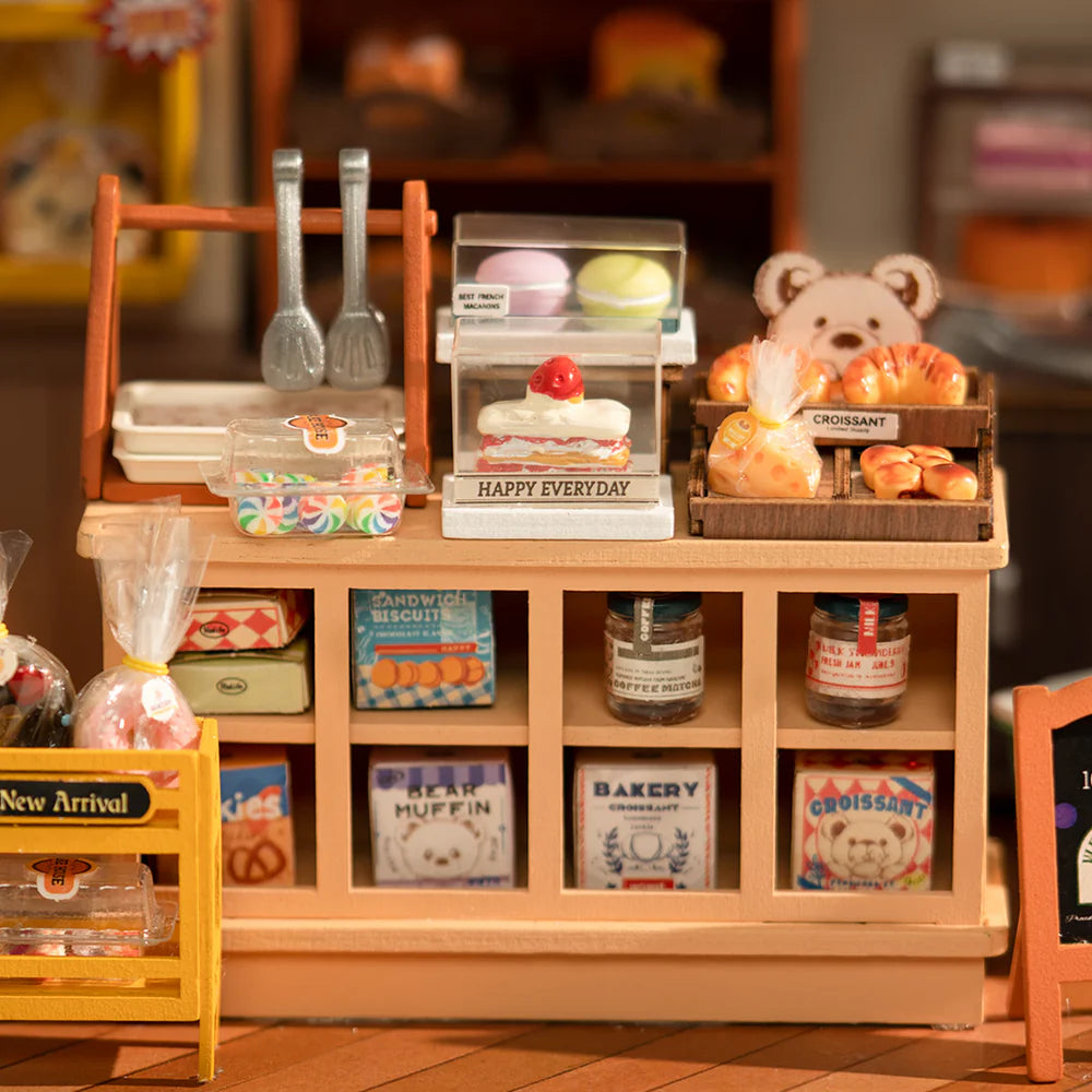 Rolife Becka's Baking House DIY Miniature House Kit, image 8