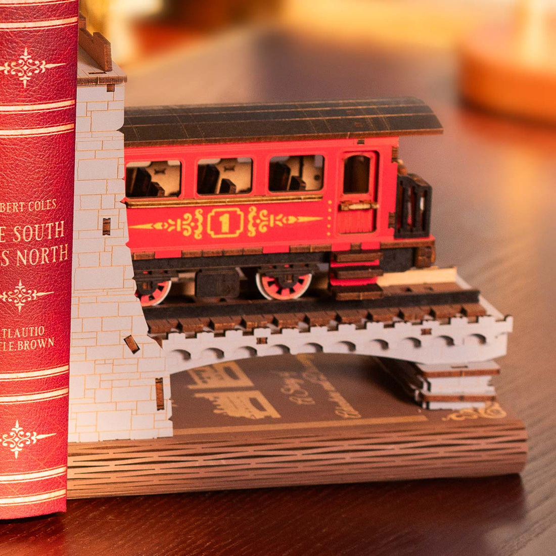 Rolife Century Train DIY Book Nook, image 5
