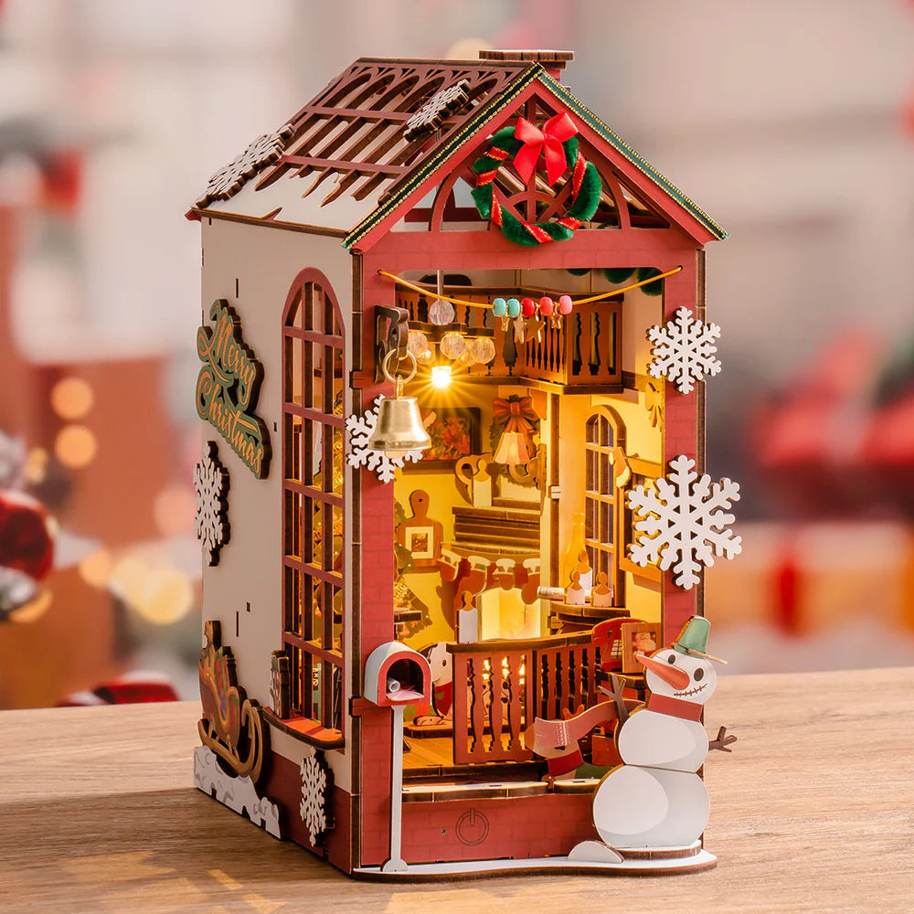 Rolife Christmas Indoor Scene DIY Book Nook, image 4