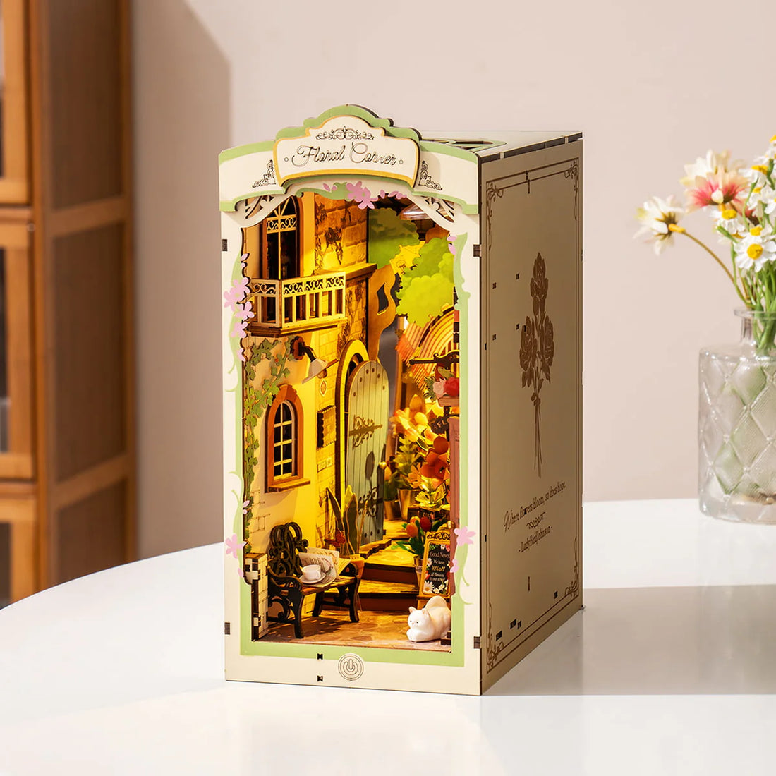 Rolife Floral Corner DIY Book Nook, image 4