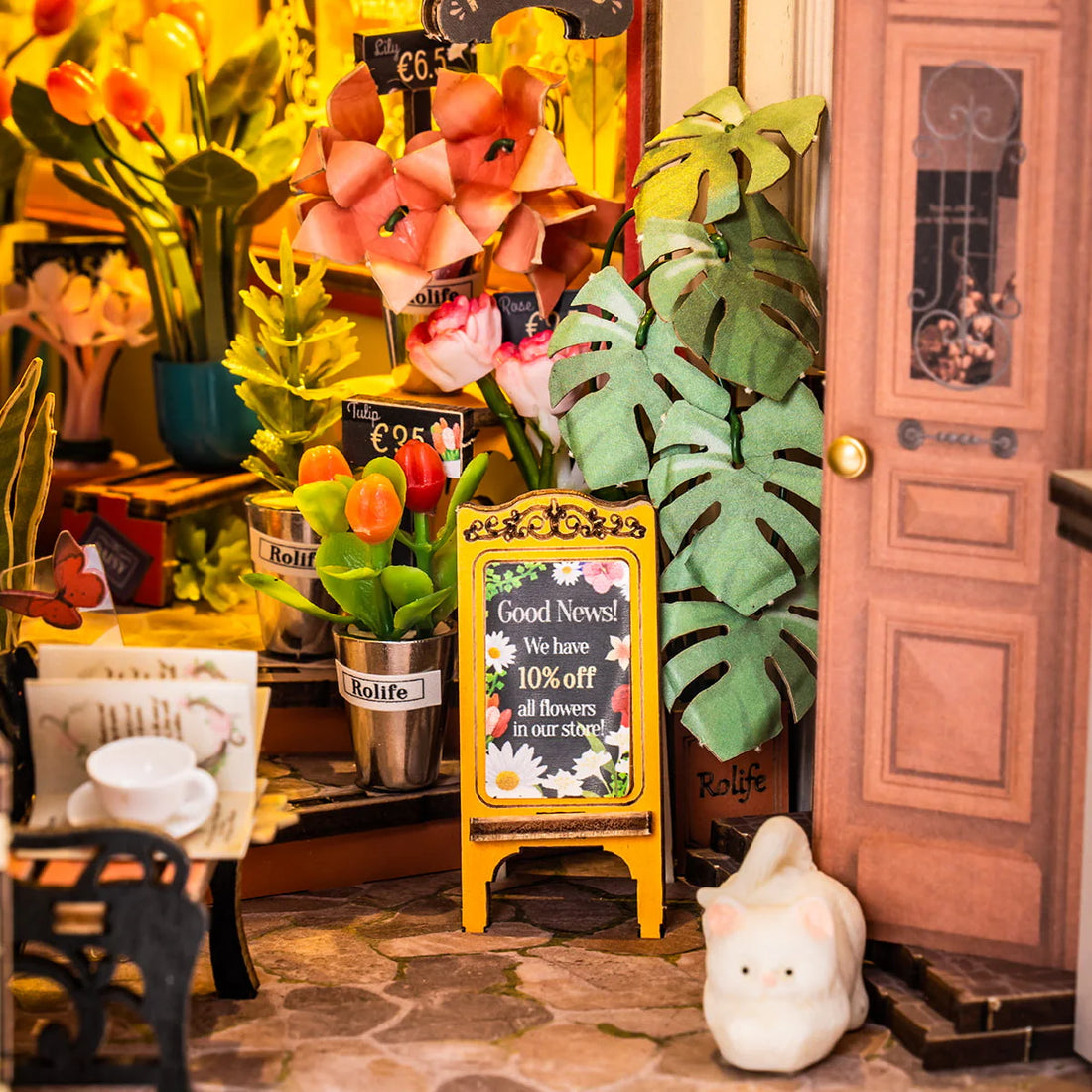 Rolife Floral Corner DIY Book Nook, image 6