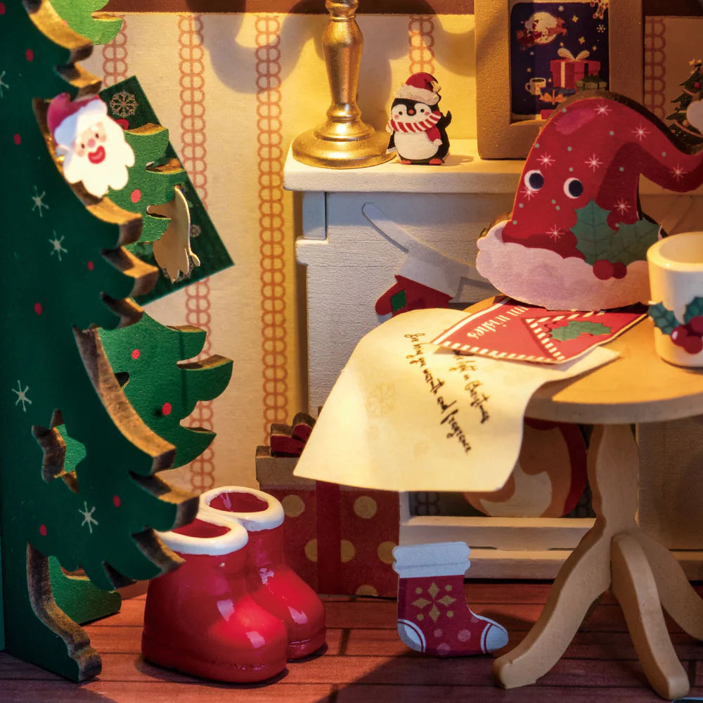 Rolife Twinkling Christmas House DIY Miniature House, image 7
