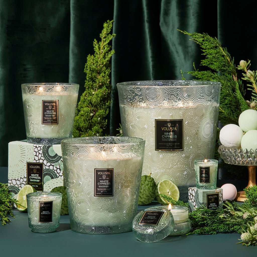 VOLUSPA White Cypress Hearth Candle.