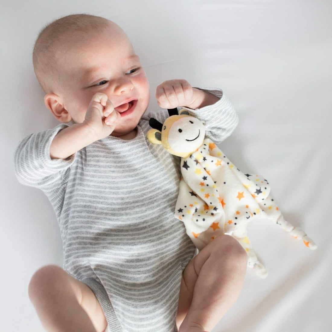 Little Linen Giraffe Star Comforter, image 2