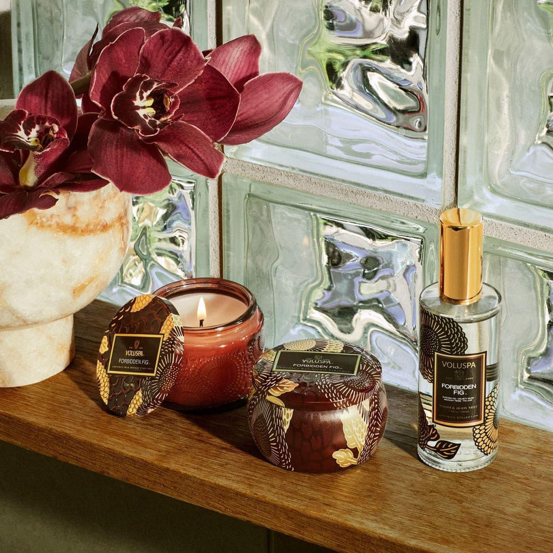VOLUSPA Forbidden Fig Petite Candle, image 3