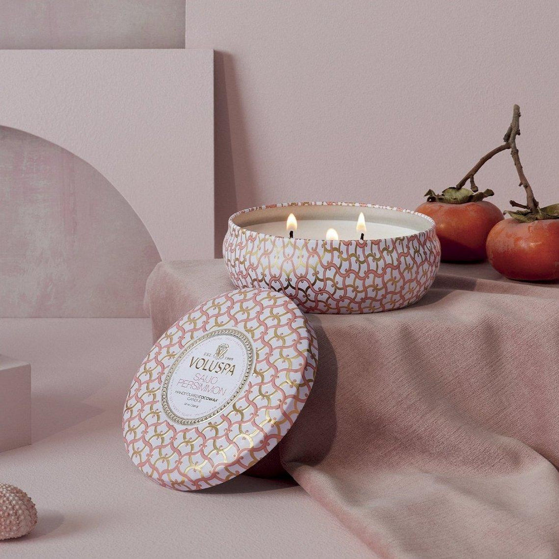 VOLUSPA Saijo Persimmon 3 Wick Tin Candle, image 3
