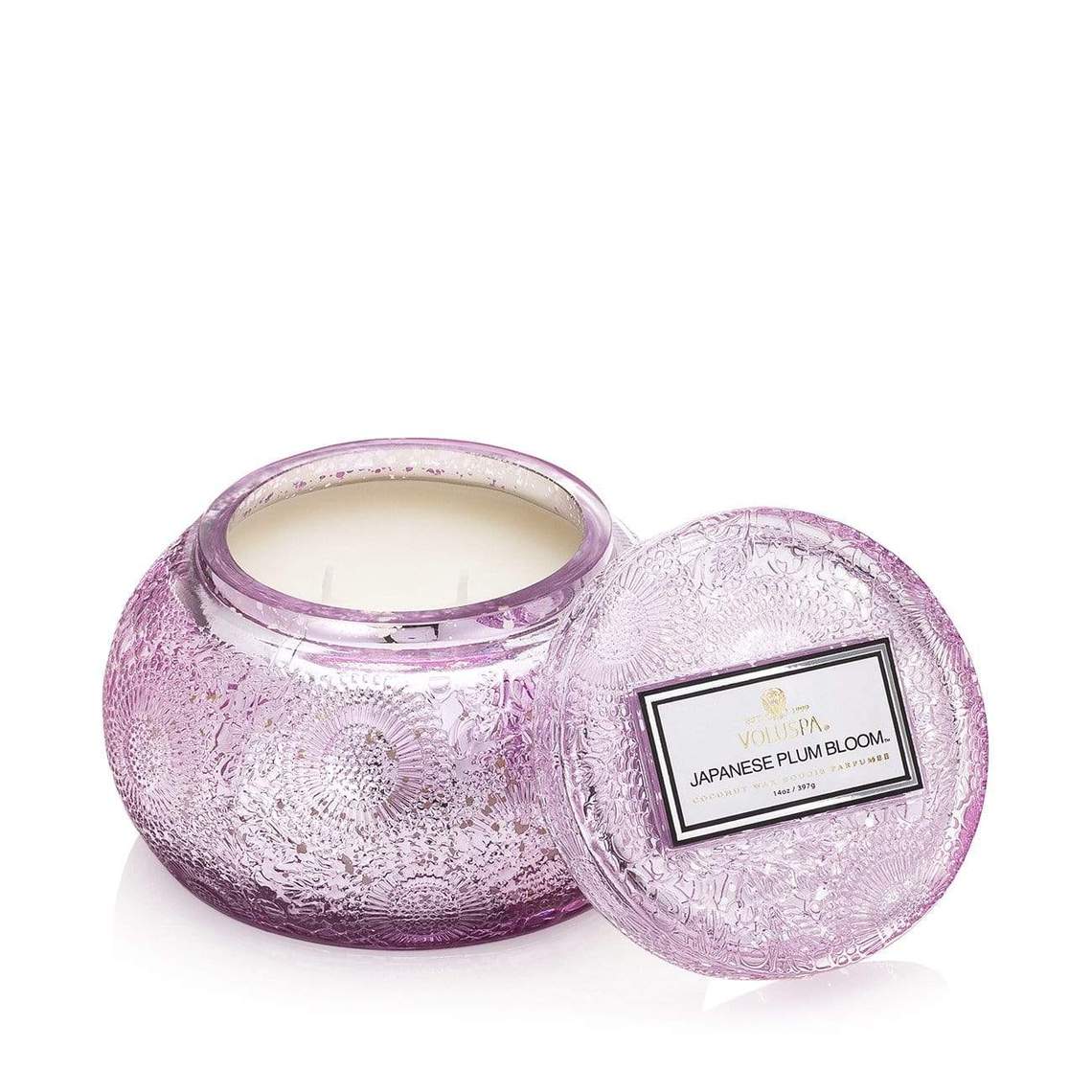 VOLUSPA Japanese Plum Bloom Chawan Candle.